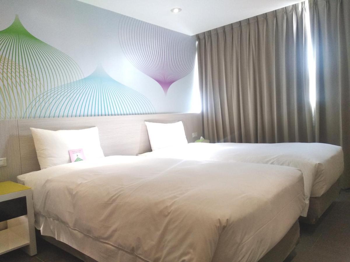 Wholesome Hotel Тайпей Екстериор снимка